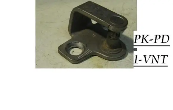 Mercedes-Benz A W168 Front door lock loop/hook striker 0102