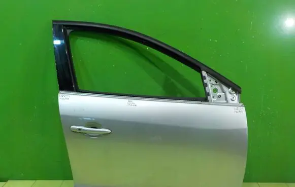 Renault Megane III Front door PRZOD WP224