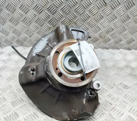 Mercedes-Benz GLA H247 Front wheel hub A2473320200