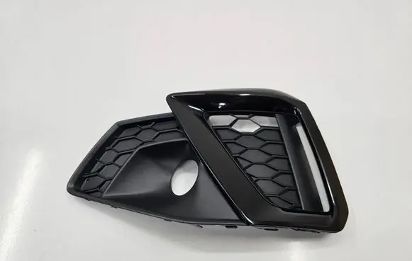 Audi A4 S4 B9 8W Front bumper lower grill 8W0807681