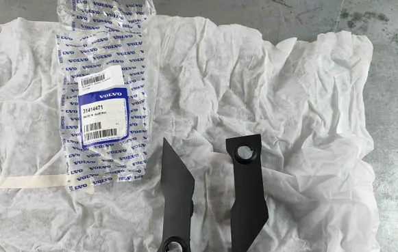 Volvo XC90 Front parking sensor holder (PDC) 31414471