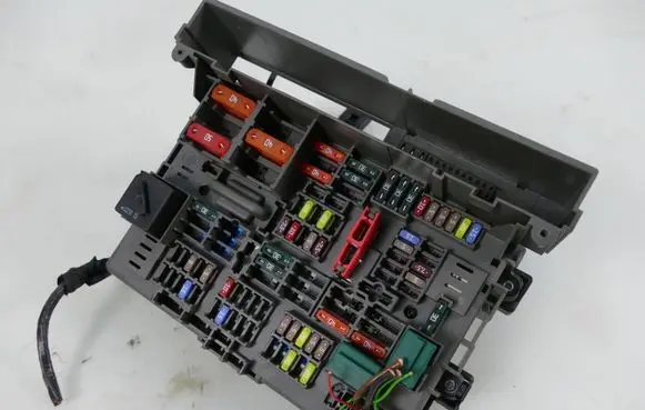 BMW X1 E84 Fuse module 9119446