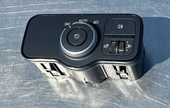 Mercedes-Benz Sprinter W907 W910 Light switch A9079053302