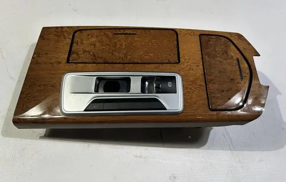Maserati Quattroporte Other center console (tunnel) element 6700150690