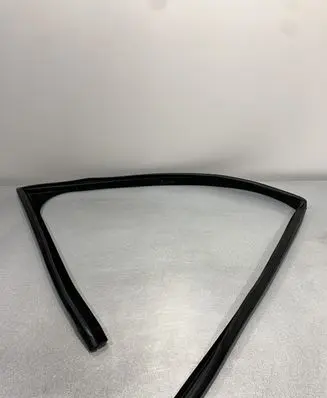 Jaguar F-Pace Rubber seal front door window/glass HK8321596A