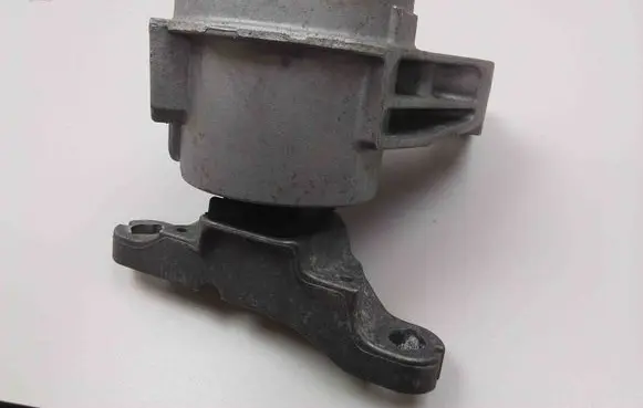 Ford S-MAX Gearbox mount DS736F012GG