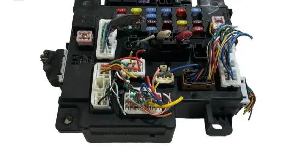 Mitsubishi Lancer VIII Fuse box set 8637A465 L8637002A 518985007