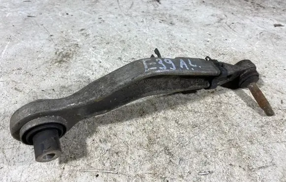 Rear control arm