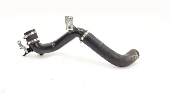 Coolant pipe/hose