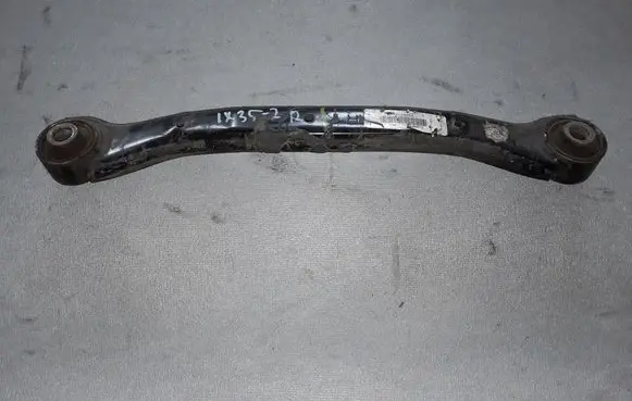 Hyundai ix35 Rear control arm 551002S050