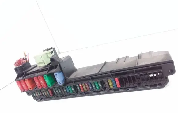 BMW 5 E60 E61 Fuse module 6932452 61146932452