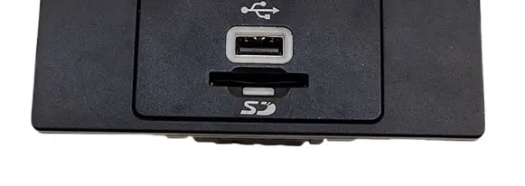 Ford Mondeo MK V USB socket connector GC3T14F014AB GC3T14G322AA