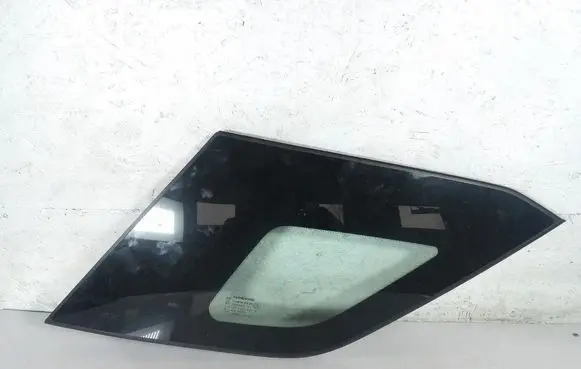 SsangYong Tivoli Rear side window 