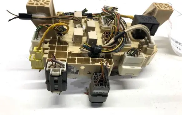 Suzuki Swift I Other control units/modules 36770-62J40