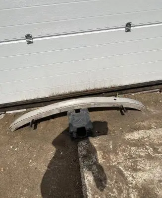 Mercedes-Benz R W251 Front bumper cross member A2516200034 F2241