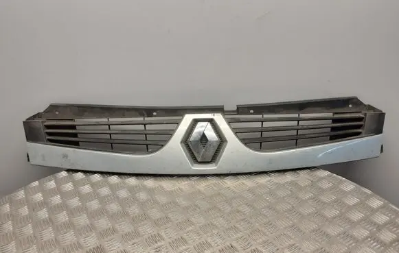 Renault Master II Front grill 8200426365