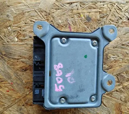 Peugeot 5008 II Airbag control unit/module 9824811680 2017093005