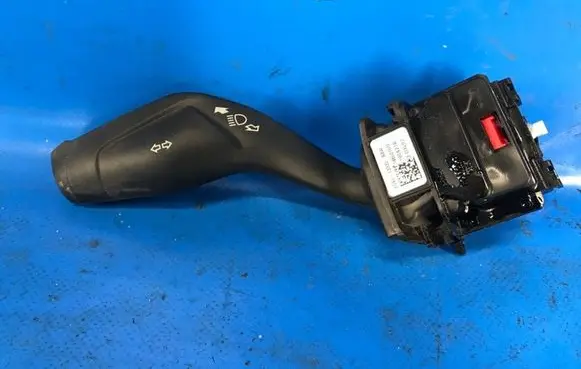 Ford Mustang VI Gear shift switch/knob EG9T13335AAW