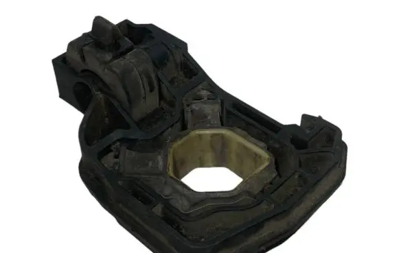 BMW 5 F10 F11 Radiator mount bracket 7575247