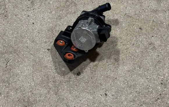 Audi e-tron Electric auxiliary coolant/water pump 4KE965567B