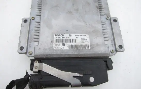 Peugeot 406 Engine control unit/module 9635157280 0281001978
