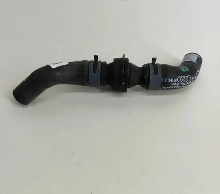 Audi A4 S4 B9 8W Engine coolant pipe/hose 8W0122449M