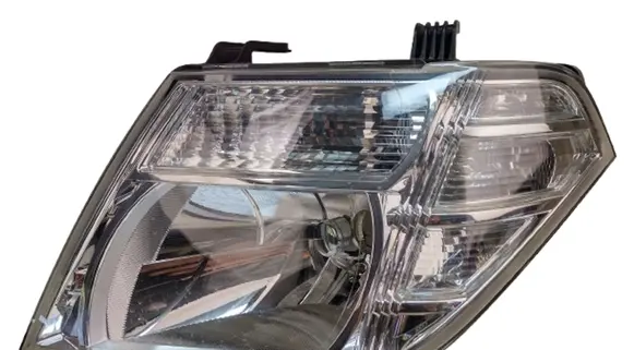 Nissan Pathfinder R51 Headlight/headlamp 260605X10B