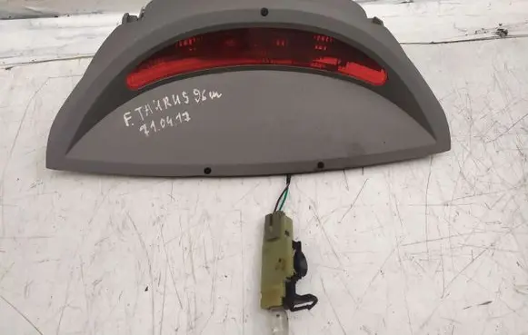 Ford Taurus Rear/tail lights
