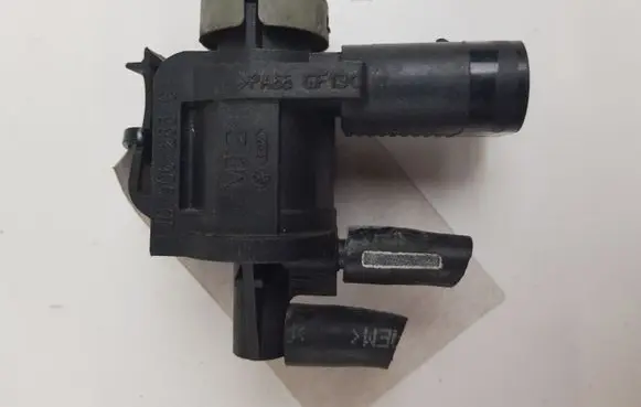 Audi A6 S6 C6 4F Turbo solenoid valve 1J0906283C