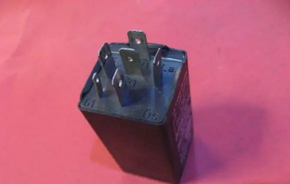 Volkswagen PASSAT B5 Oil pressure relay 433919082 5KH00415405