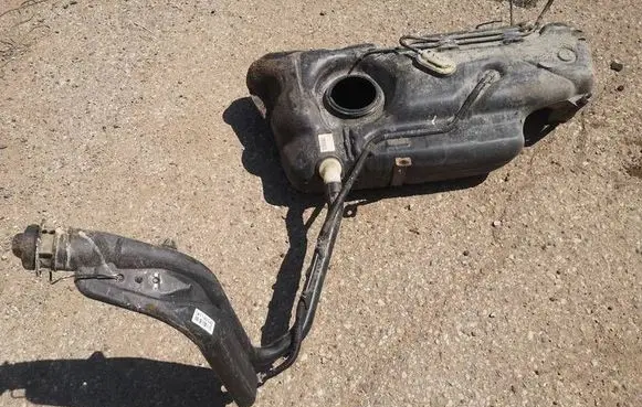 Peugeot 207 Fuel tank 9649504880