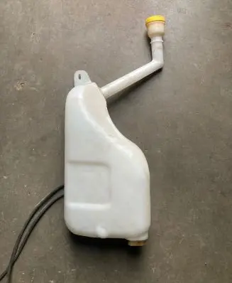 Windshield washer fluid reservoir/tank