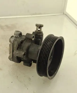 Volkswagen Golf IV Power steering pump 030145269A