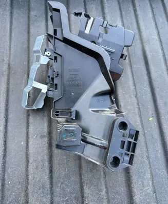 Volvo S90, V90 Front door lock loop/hook striker 31440787 31416655 31378609