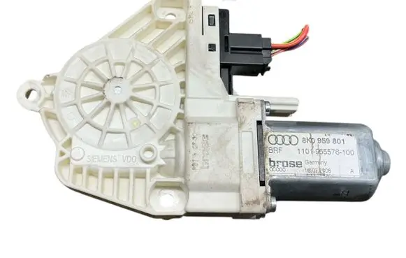 Audi A4 S4 B8 8K Front door window regulator motor 8K0959801