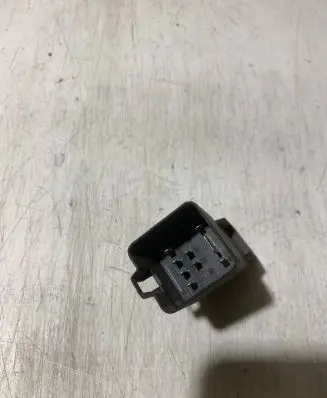 Glow plug pre-heat relay