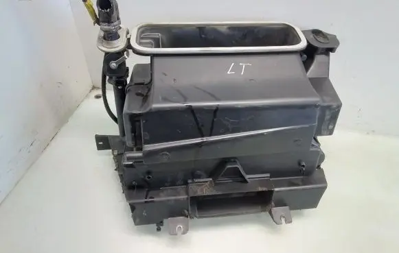 Volkswagen II LT Interior heater climate box assembly 2D0819005