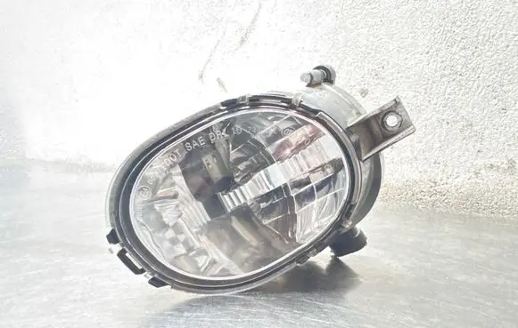 Volvo V50 Front fog light 7330200000 31353107
