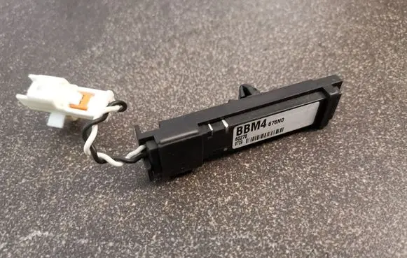 Mazda 3 II Aerial antenna amplifier BBM4676N0