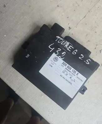 Volkswagen Touareg I Keyless (KESSY) go control unit/module 3D0909135S 5WK48825 5WK47021