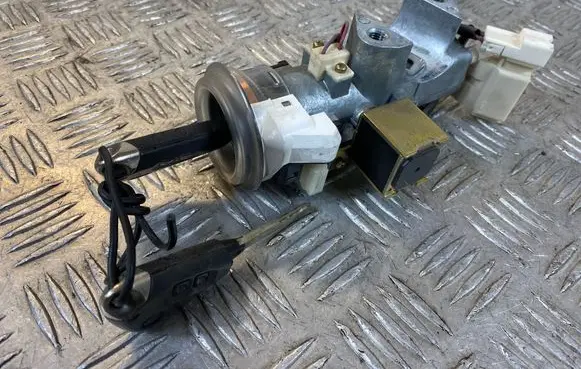 Subaru Legacy Ignition lock 88215AG000 X1T25971