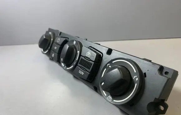 BMW 5 E60 E61 Climate control unit 6950628