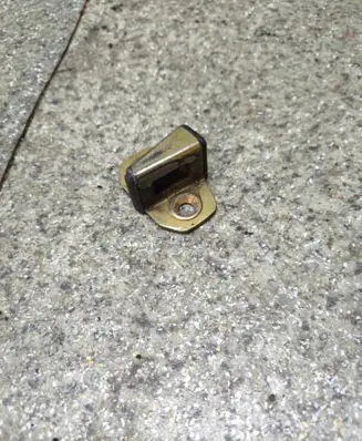 BMW 3 E30 Front door lock loop/hook striker 