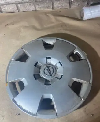 Opel Zafira B R16 wheel hub/cap/trim 13209734 13209732 13209733