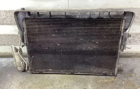 Volvo XC90 A/C cooling radiator (condenser) 8620592 8659353