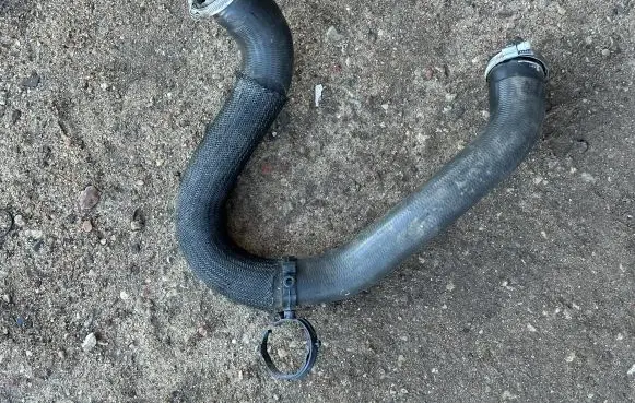 Peugeot 308 Intercooler hose/pipe