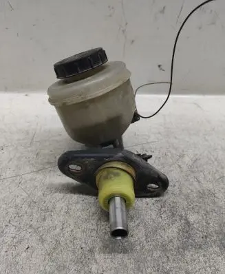 Nissan Terrano Master brake cylinder