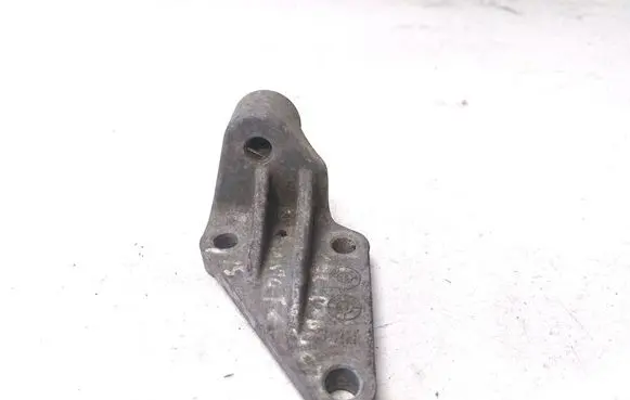 Hyundai Santa Fe Rear differential/diff mount bracket 