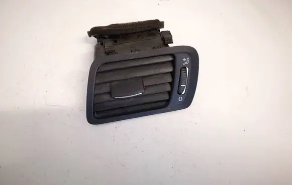 Volkswagen PASSAT B6 Dash center air vent grill 3c1819701e t0024359