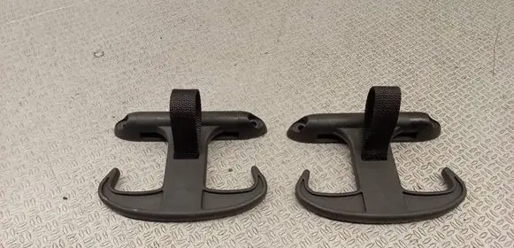 Audi A8 S8 D3 4E Tie down hook / loop 6Y5867615